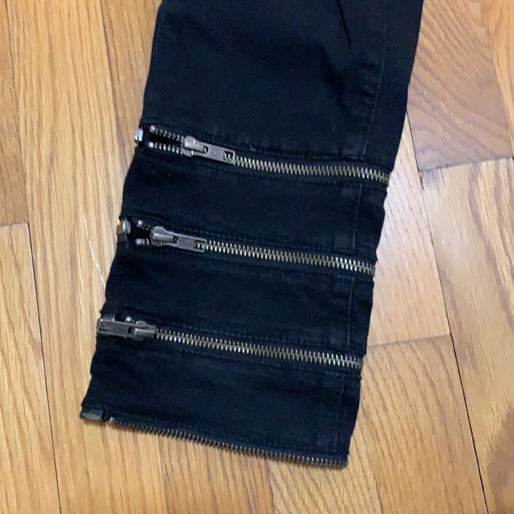 Jeans - Picture 2 of 6